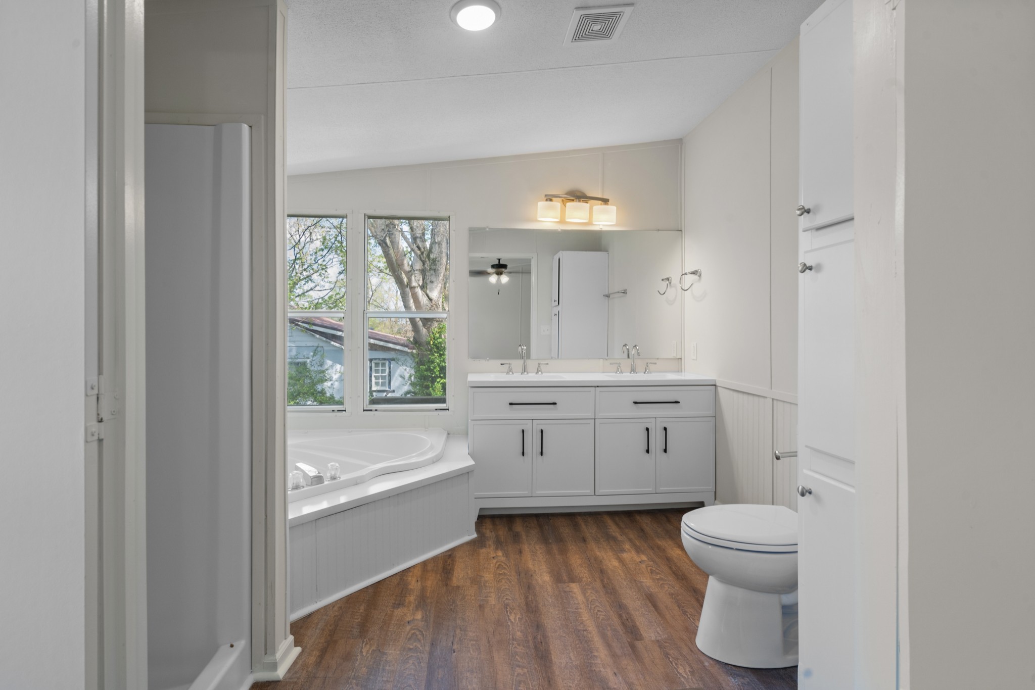 405 Briarwood Rd Property Photo 19