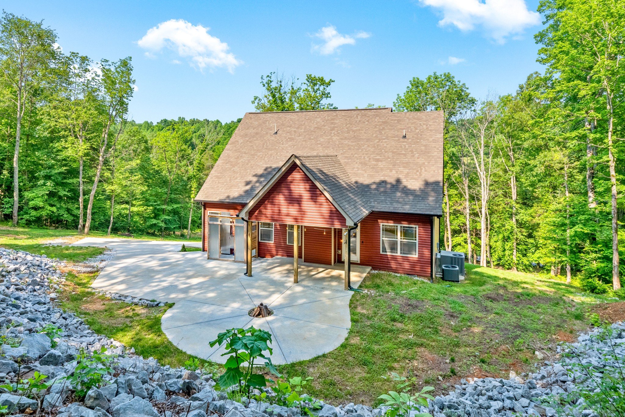 6466 Highway 48, N Property Photo 1