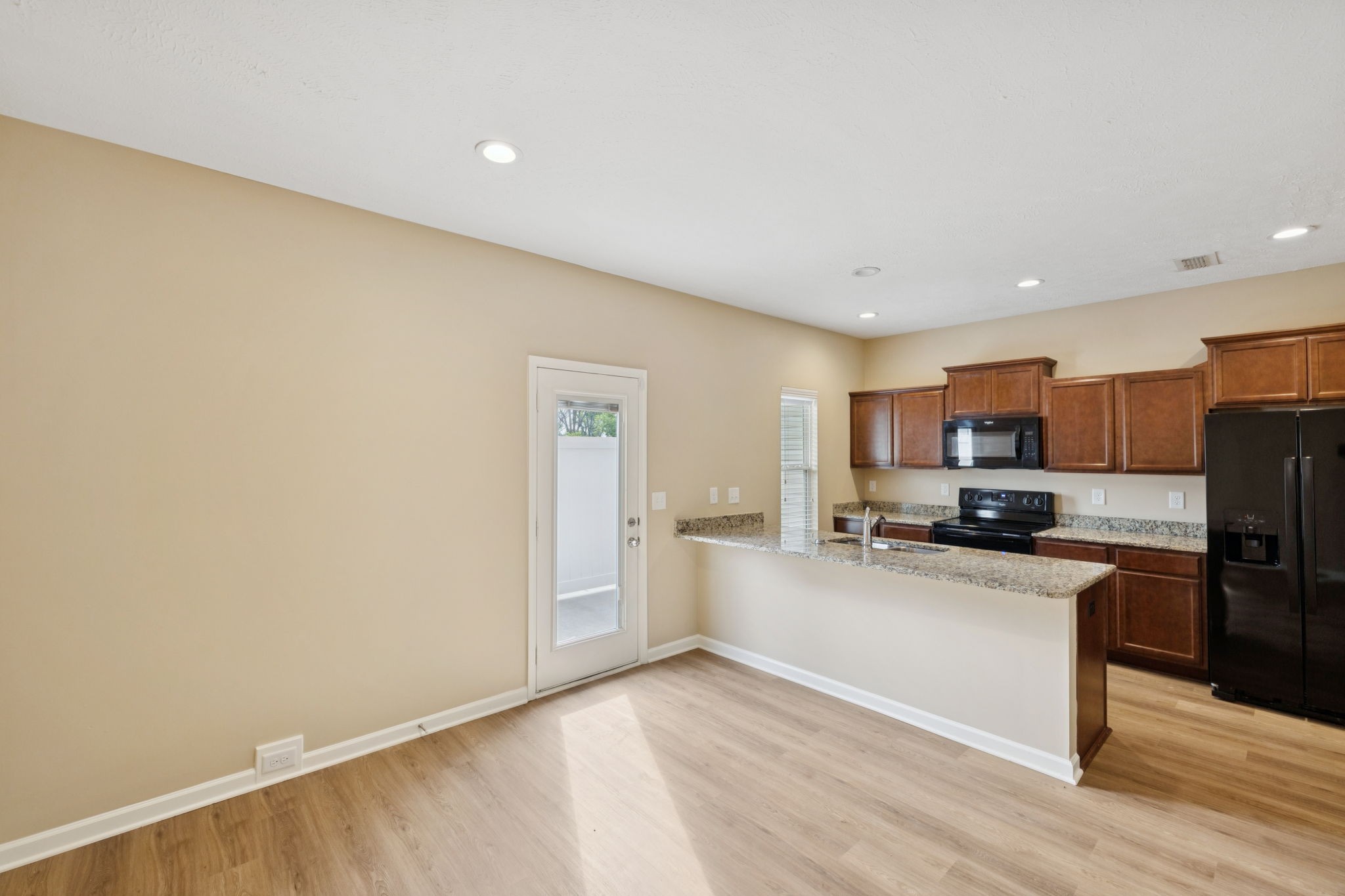 1746 Sprucedale Dr Property Photo 12