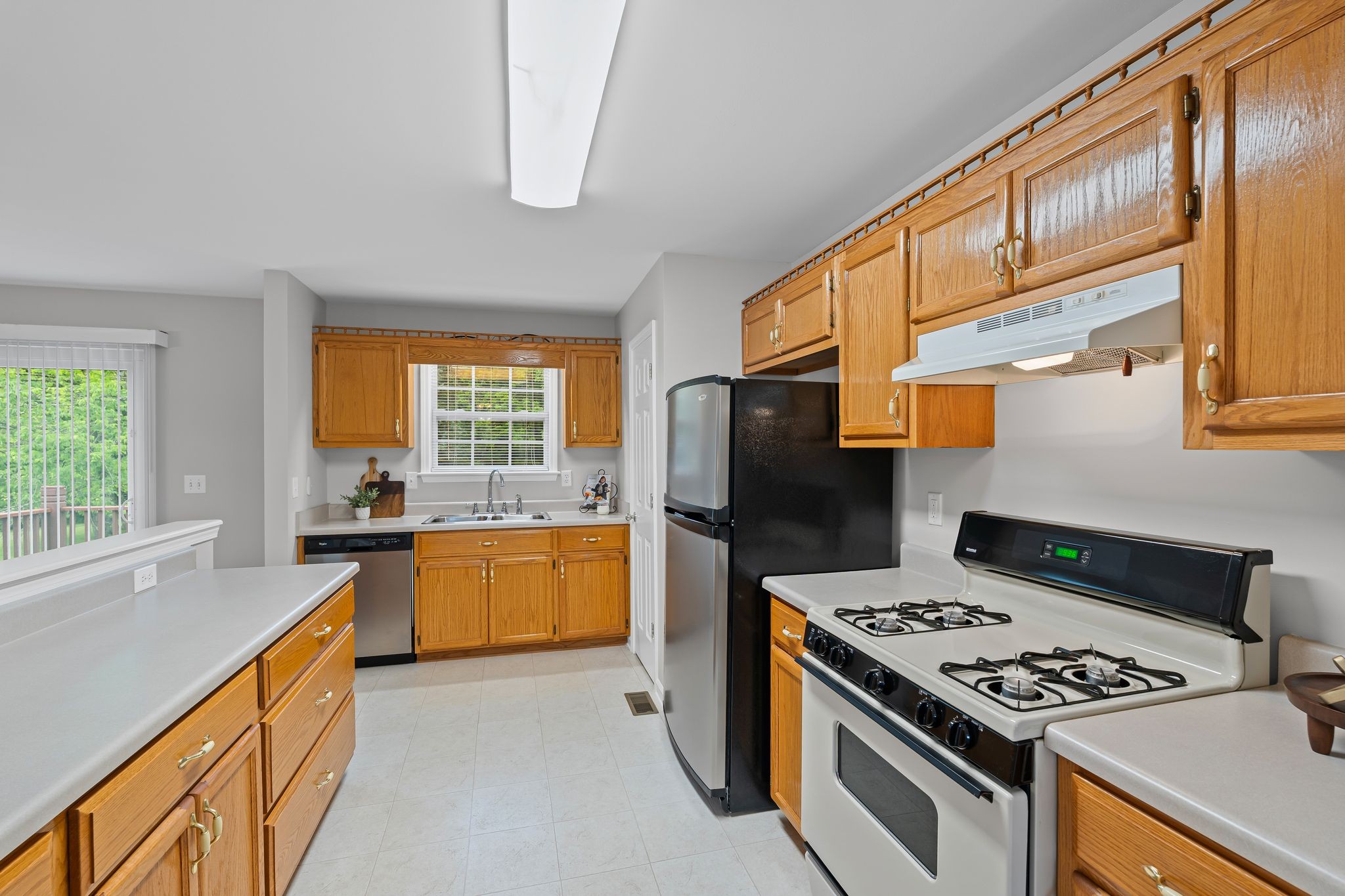 520 White Oak Trl Property Photo 10