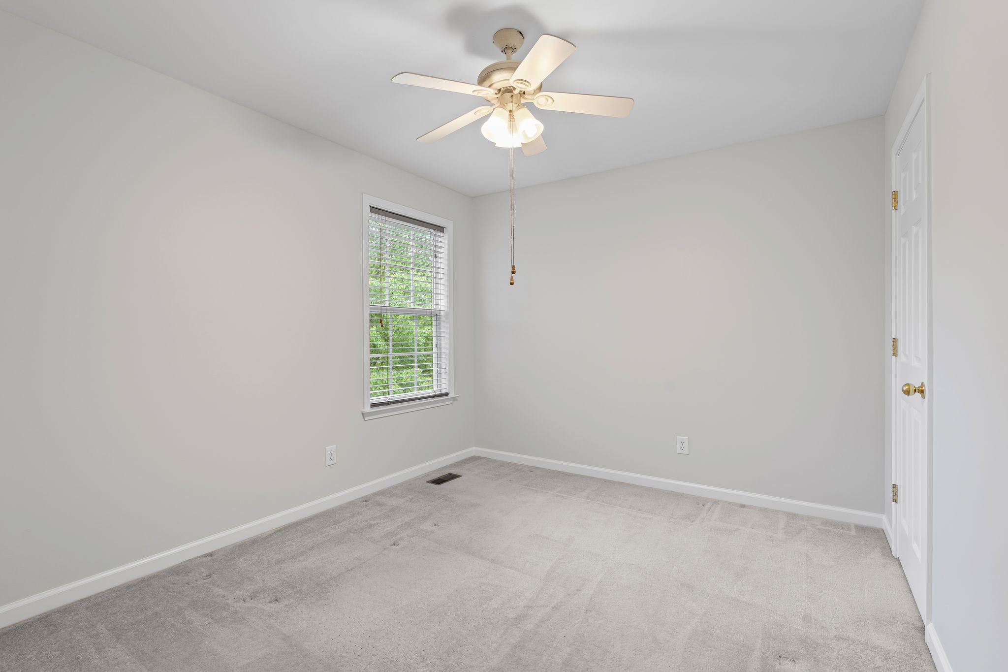 520 White Oak Trl Property Photo 20