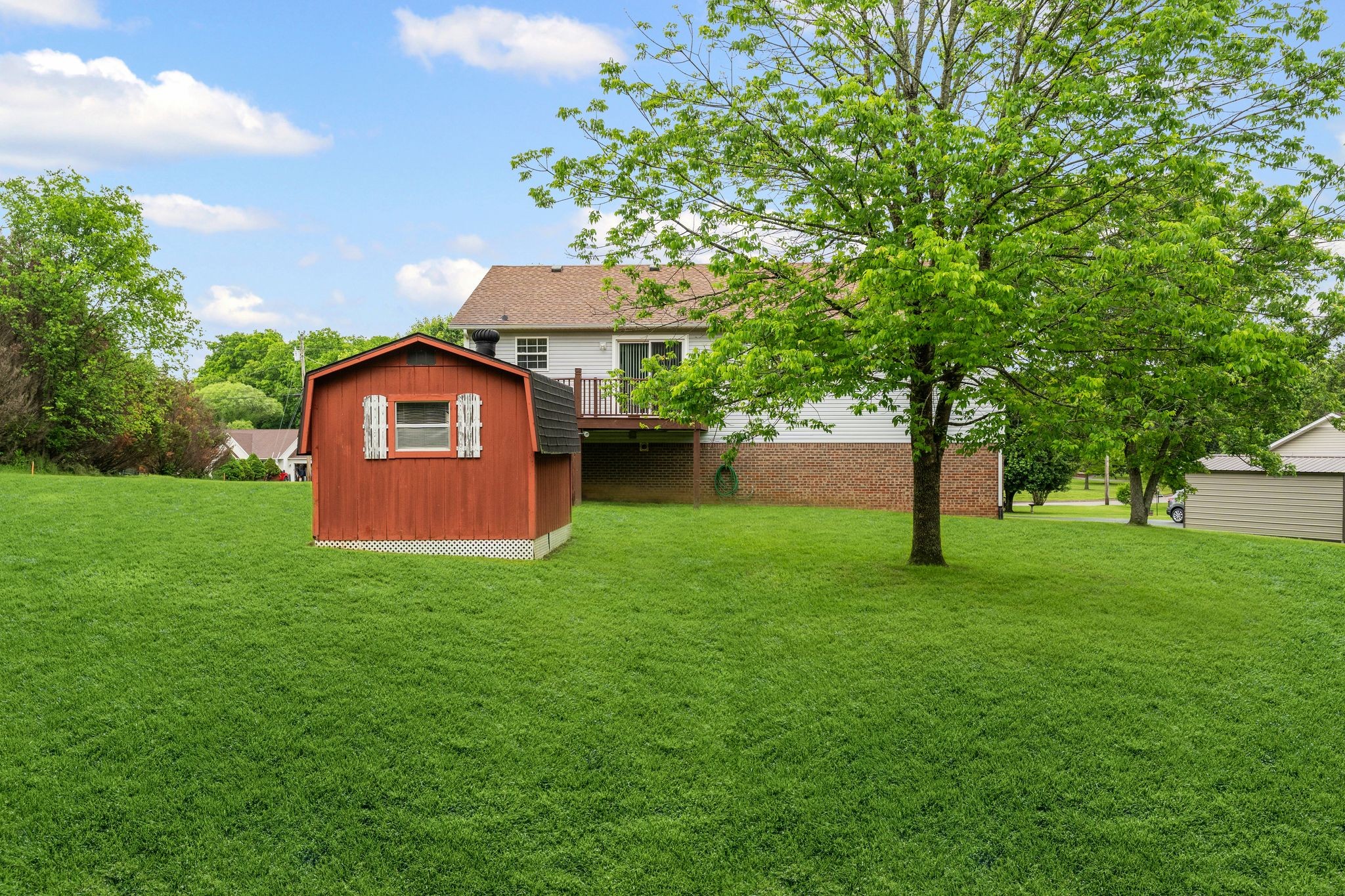 520 White Oak Trl Property Photo 28