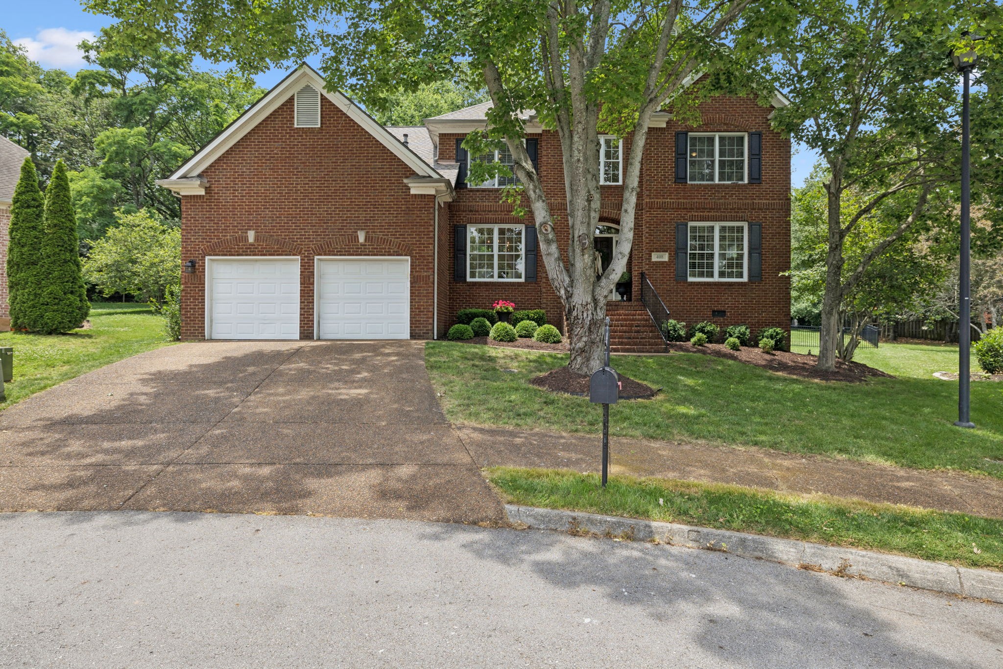 408 Twickenham Pl Property Photo 1