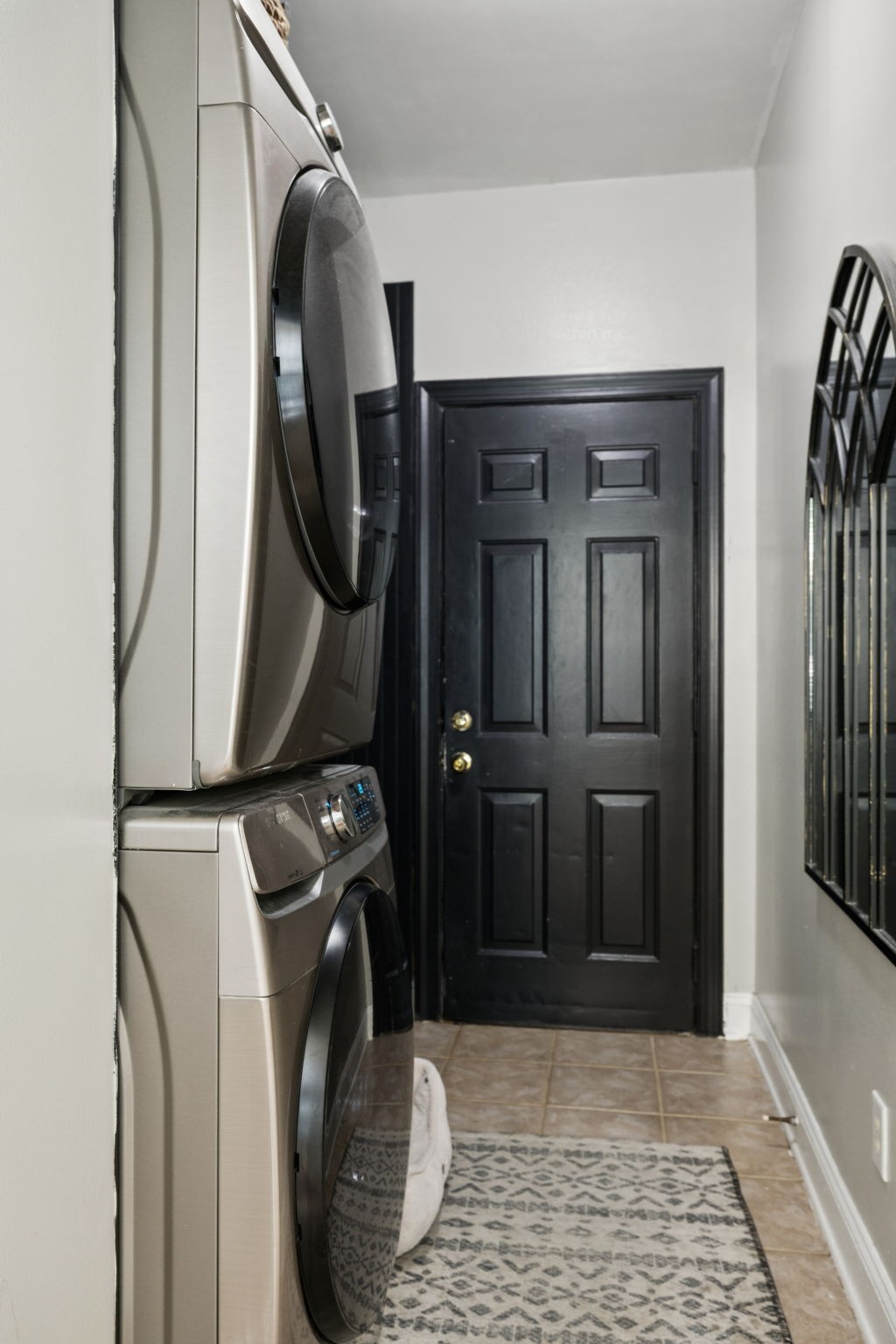 408 Twickenham Pl Property Photo 27