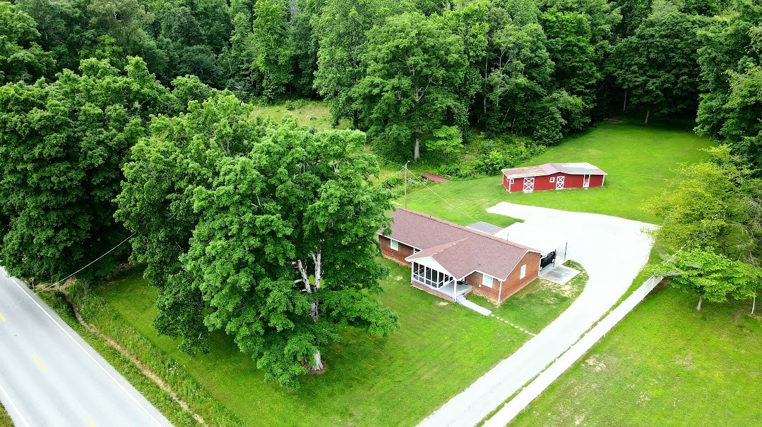 615 Highway 13 Property Photo 1