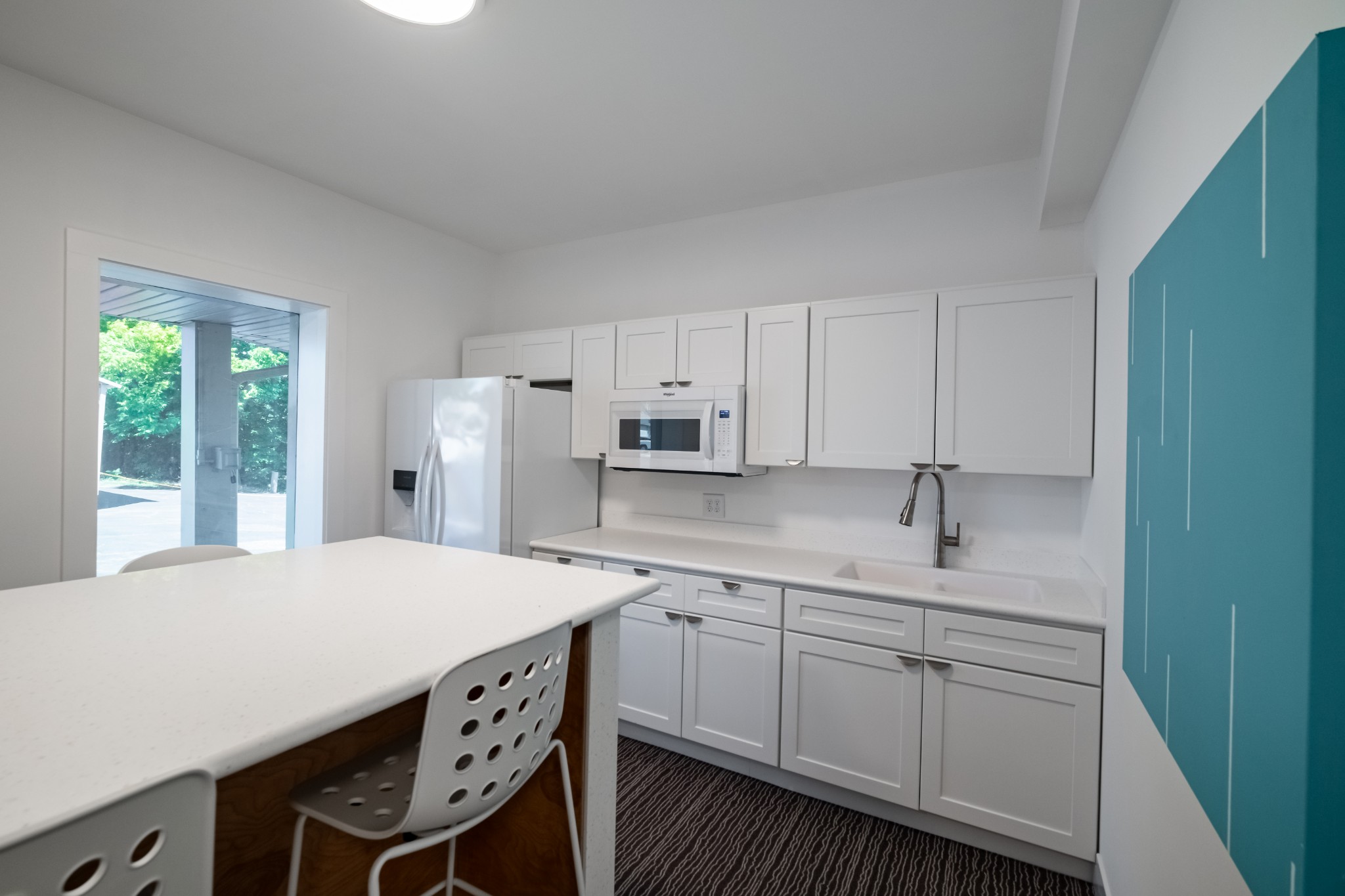 410 Dinah Shore Blvd Property Photo 21
