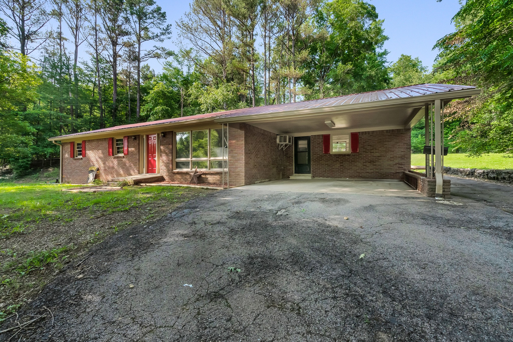 5595 Denmark Rd Property Photo 2