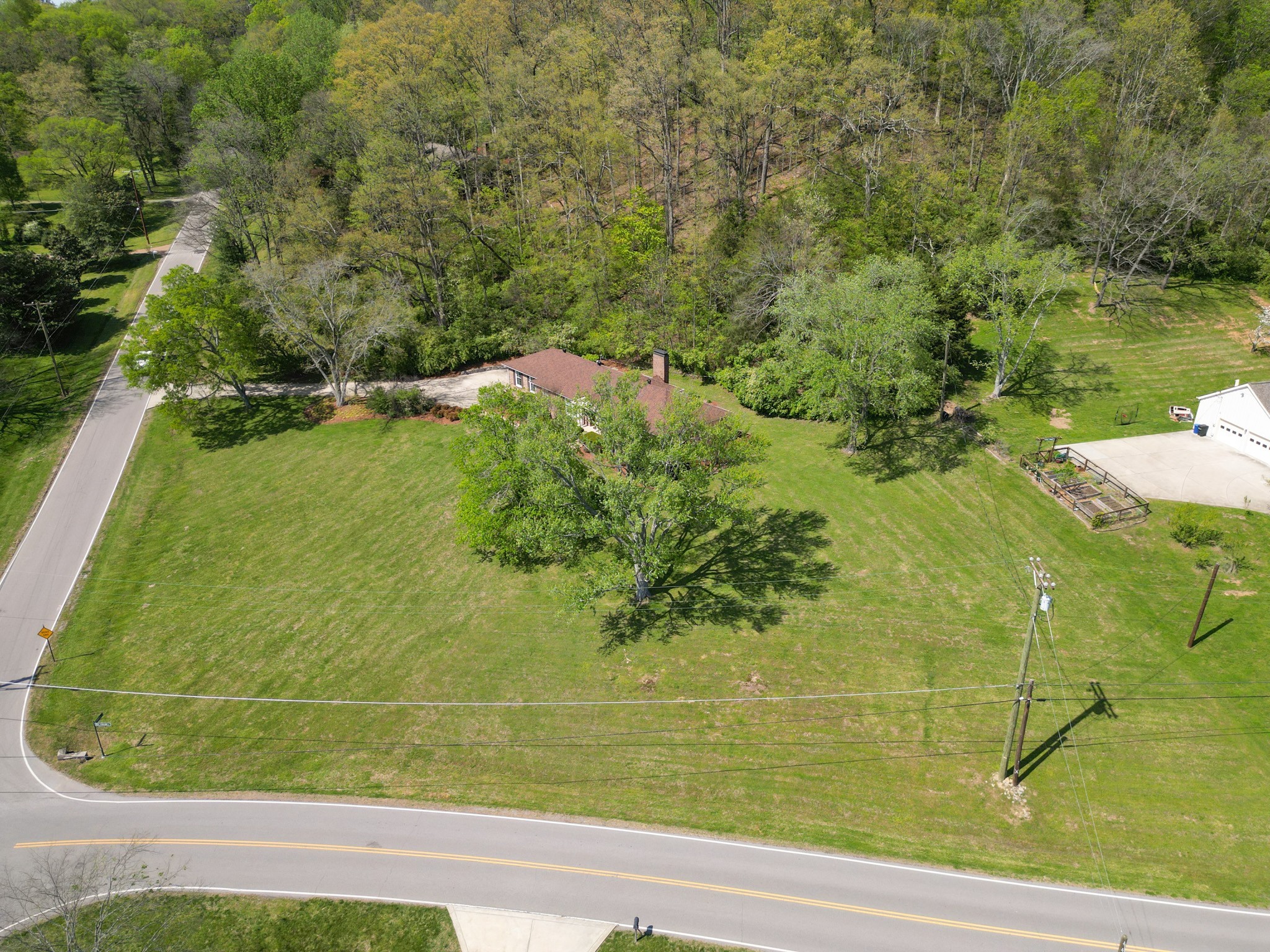 5899 E Ashland Dr Property Photo 58