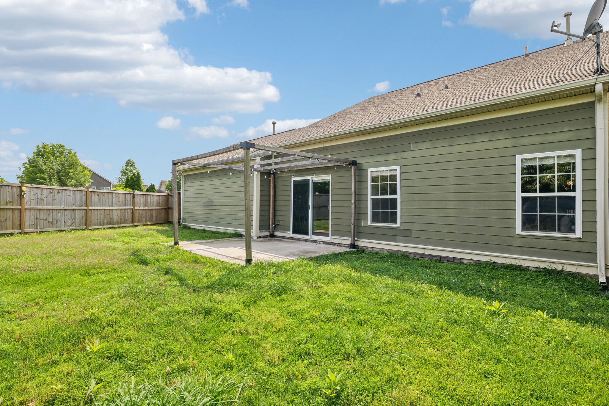 8404 Danbrook Dr Property Photo 12