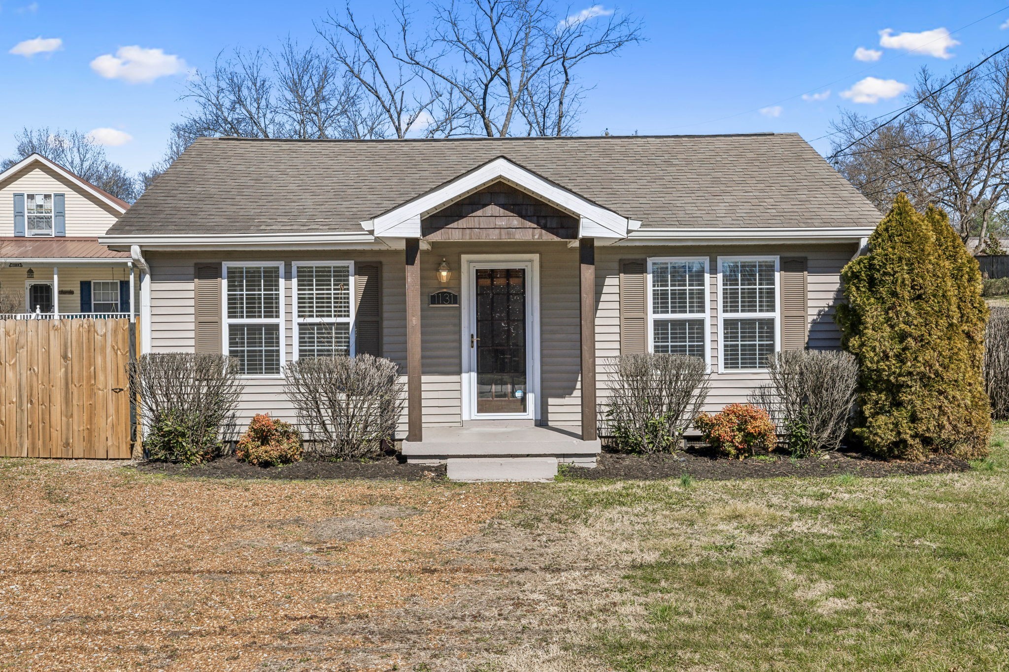 1131 McAlpine Ave Property Photo 1