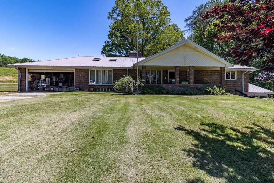 2216 Cove Hill Rd Property Photo 3