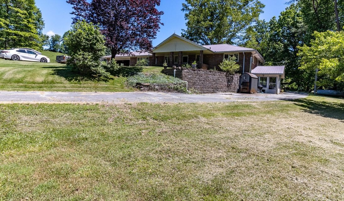 2216 Cove Hill Rd Property Photo 8