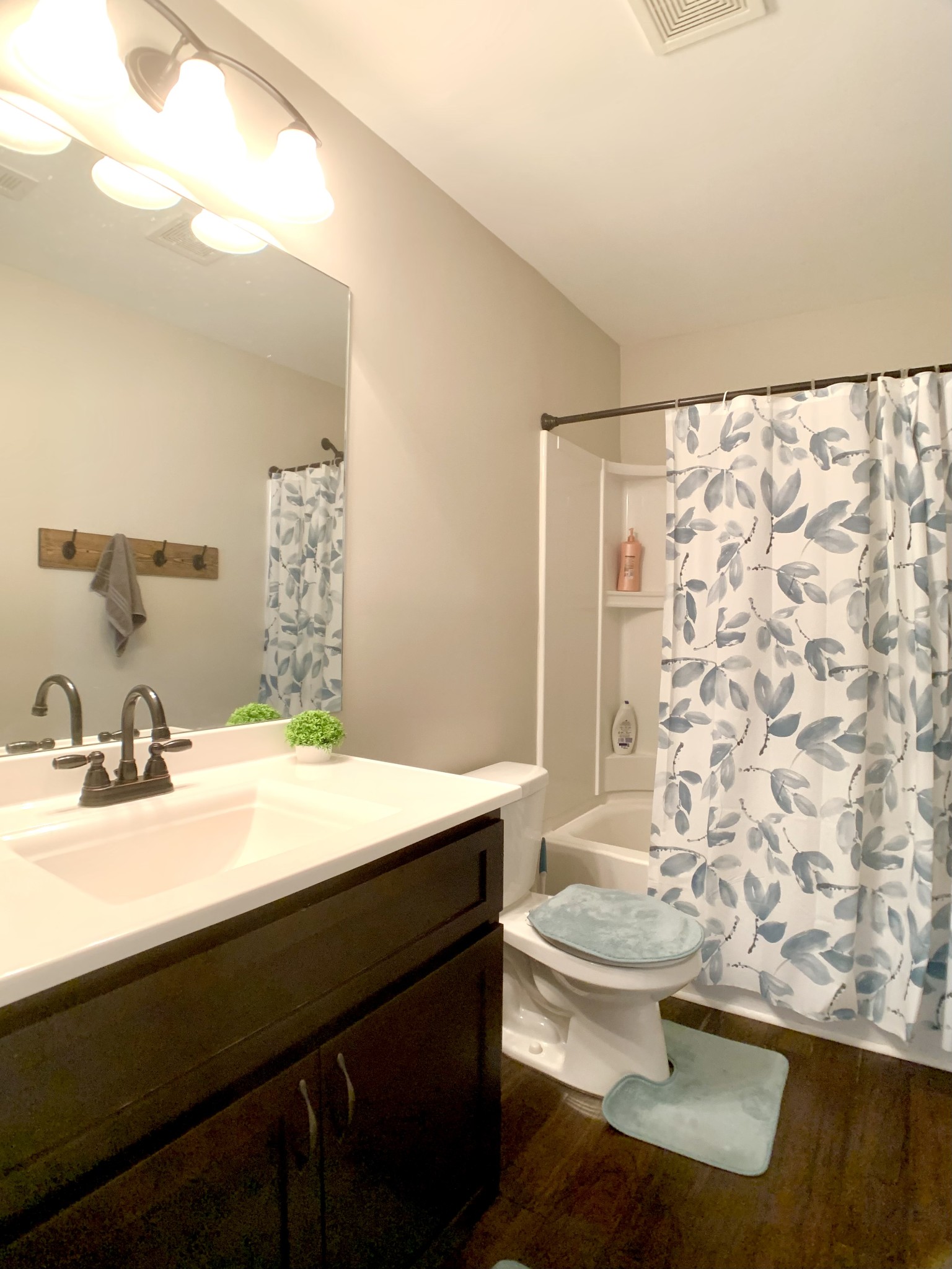 2925 Mcmanus Cir Property Photo 26