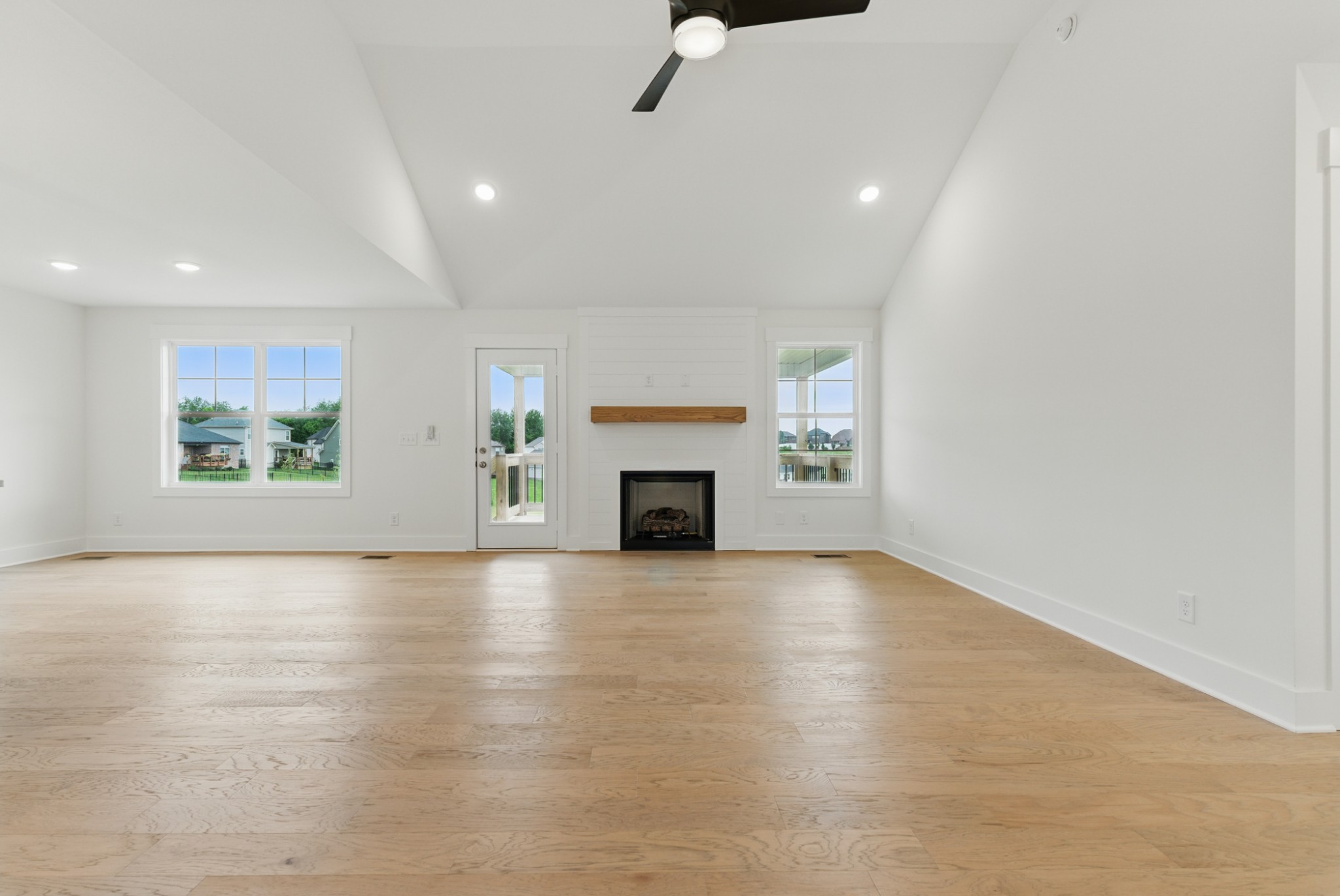 1565 Collins View Way Property Photo 16