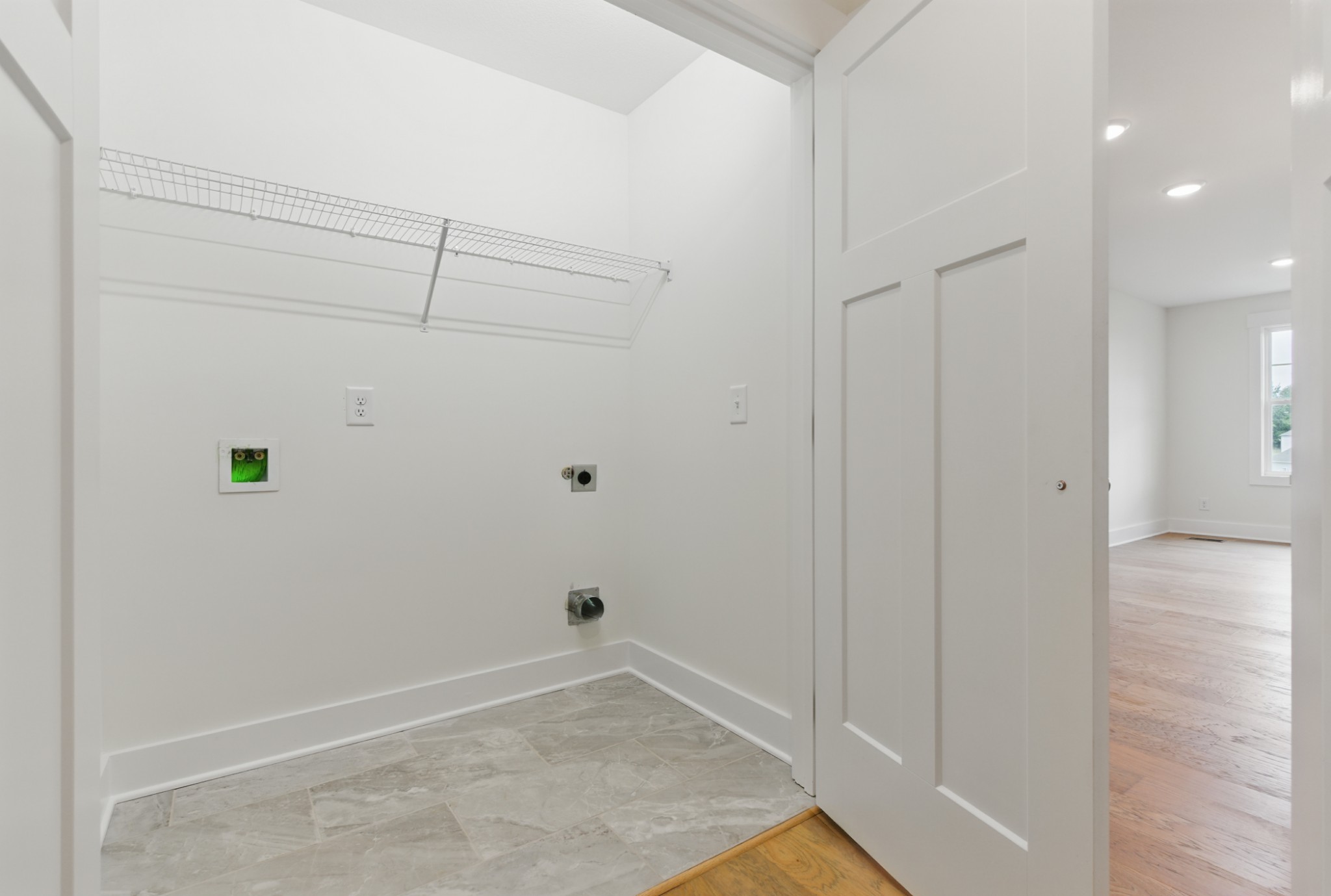 1565 Collins View Way Property Photo 37