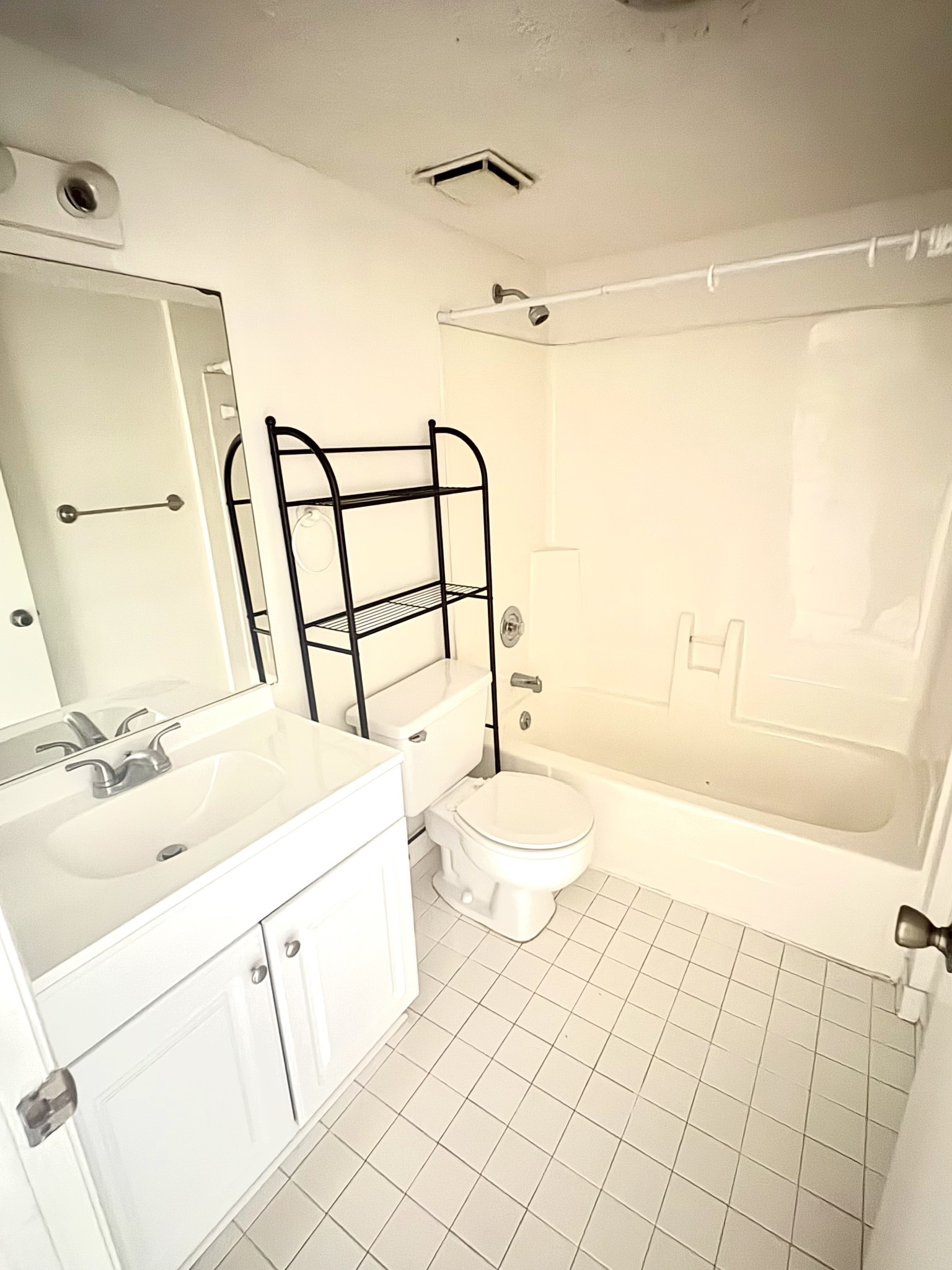 5324 Edmonson Pike Property Photo 17