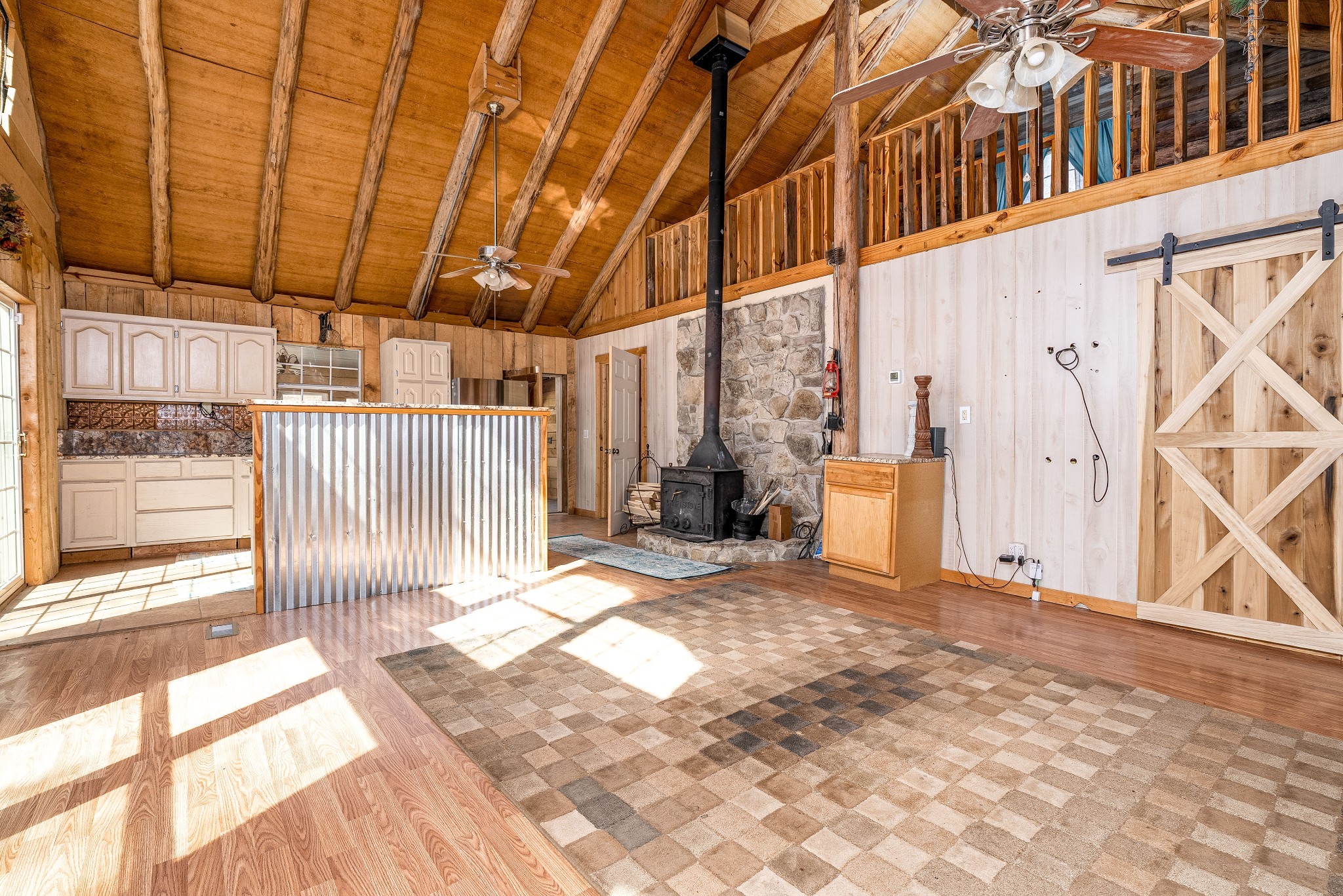 6720 Parker Rd Property Photo 8
