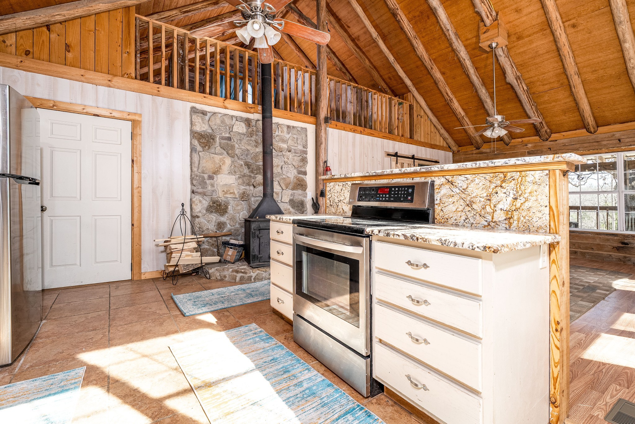 6720 Parker Rd Property Photo 10