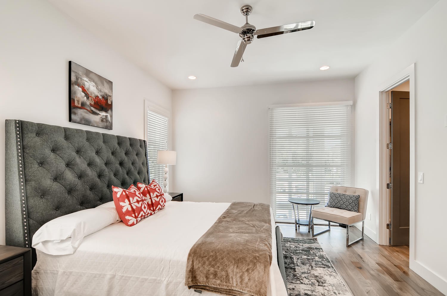 2725 Westwood Dr Property Photo 14