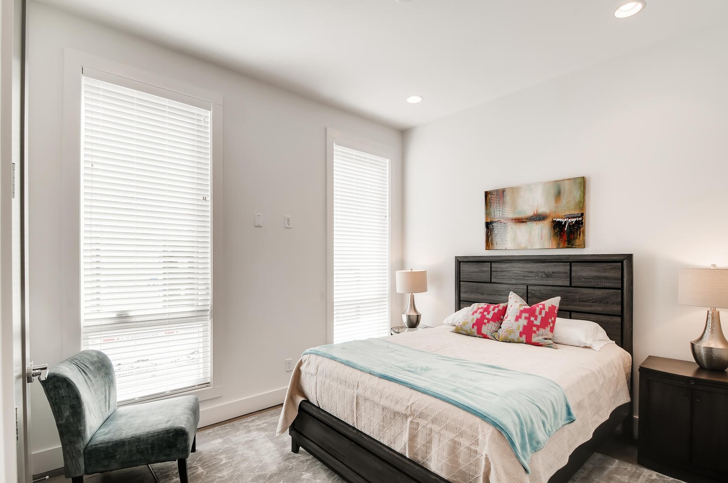 2725 Westwood Dr Property Photo 17