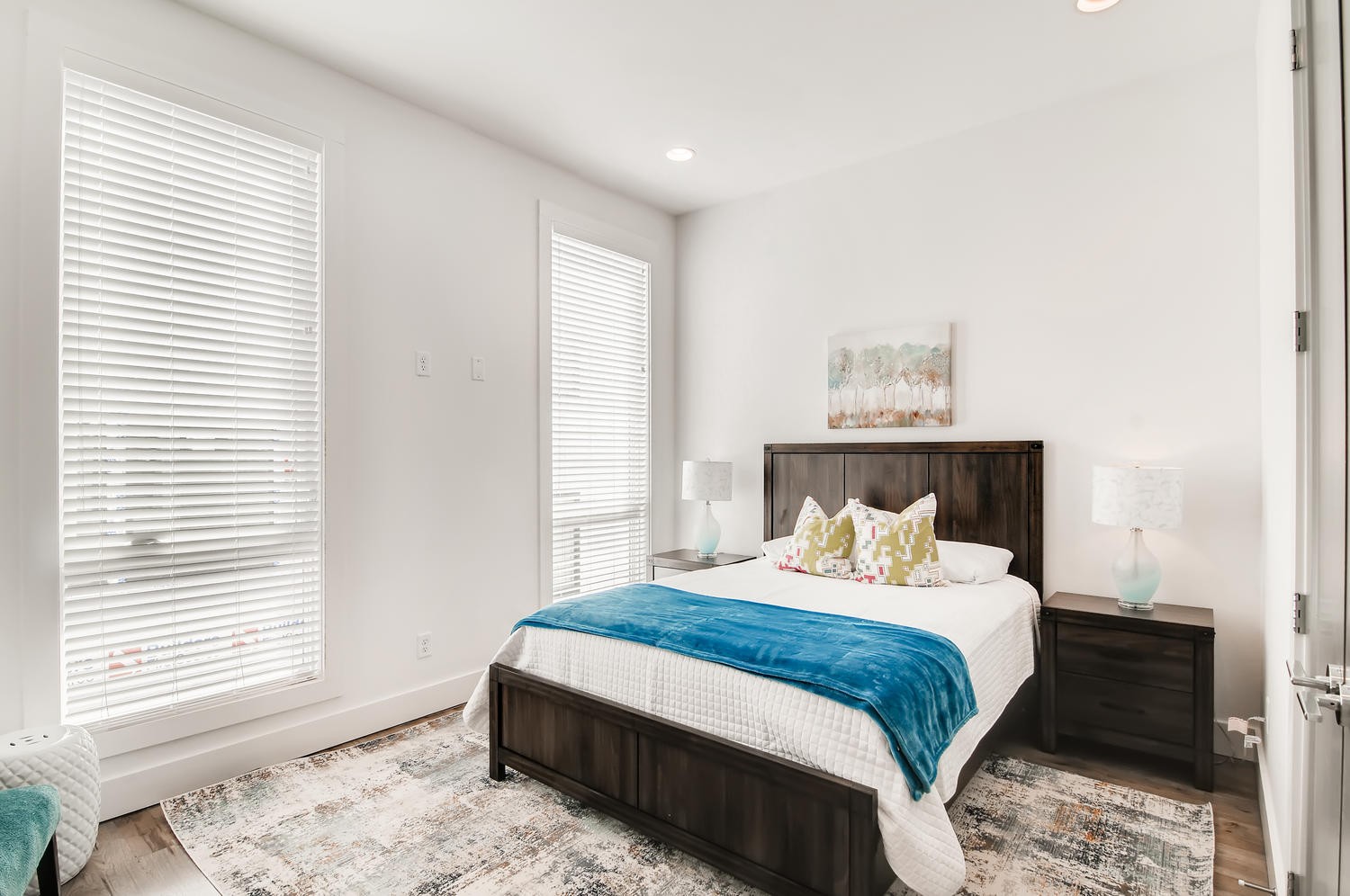 2725 Westwood Dr Property Photo 18