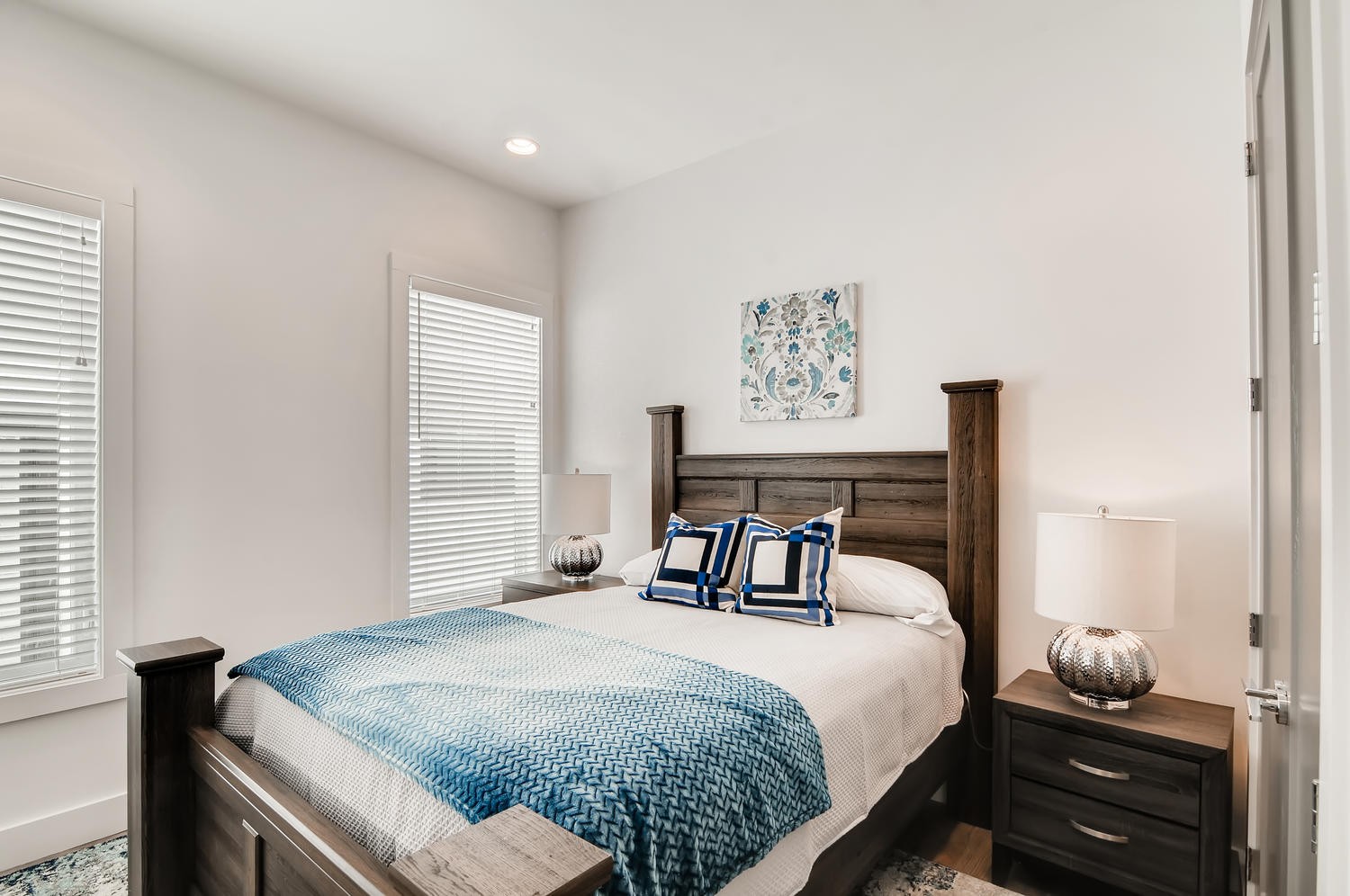 2725 Westwood Dr Property Photo 20