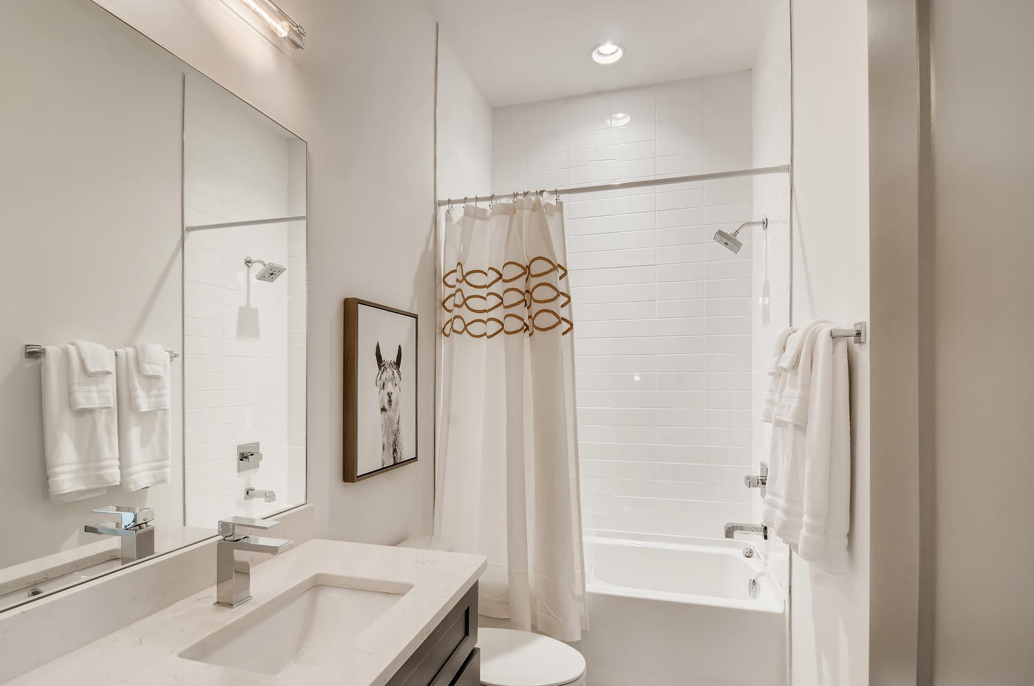 2725 Westwood Dr Property Photo 21