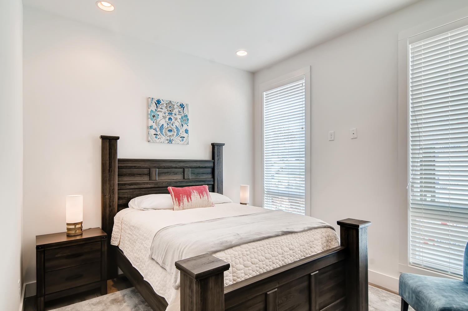 2725 Westwood Dr Property Photo 12