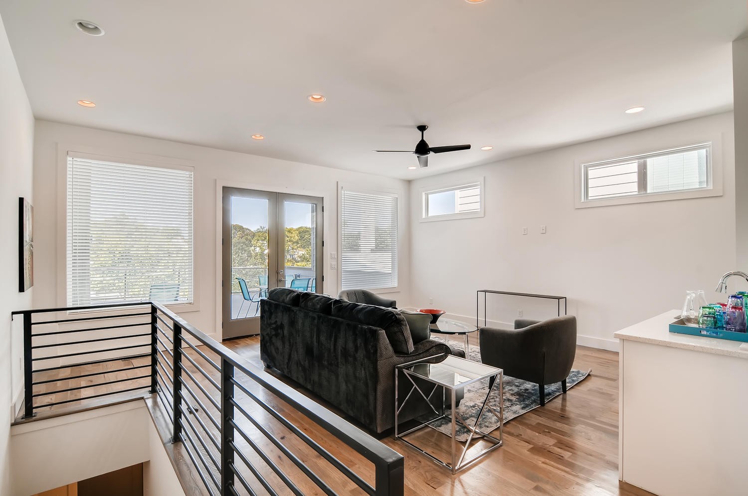 2725 Westwood Dr Property Photo 16