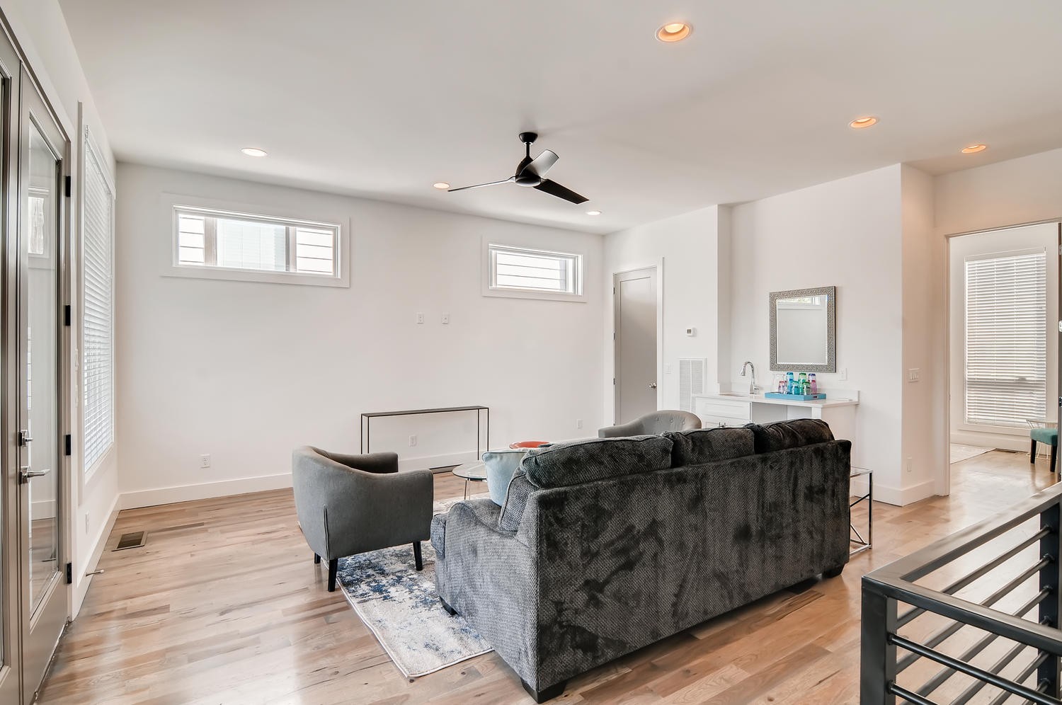 2725 Westwood Dr Property Photo 19