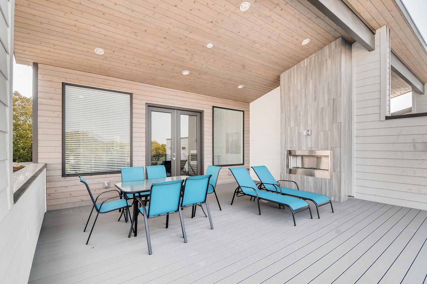 2725 Westwood Dr Property Photo 21