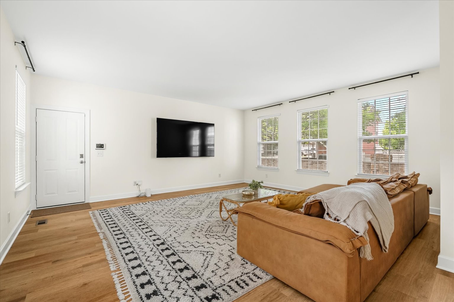 6963 Sunnywood Dr Property Photo 16