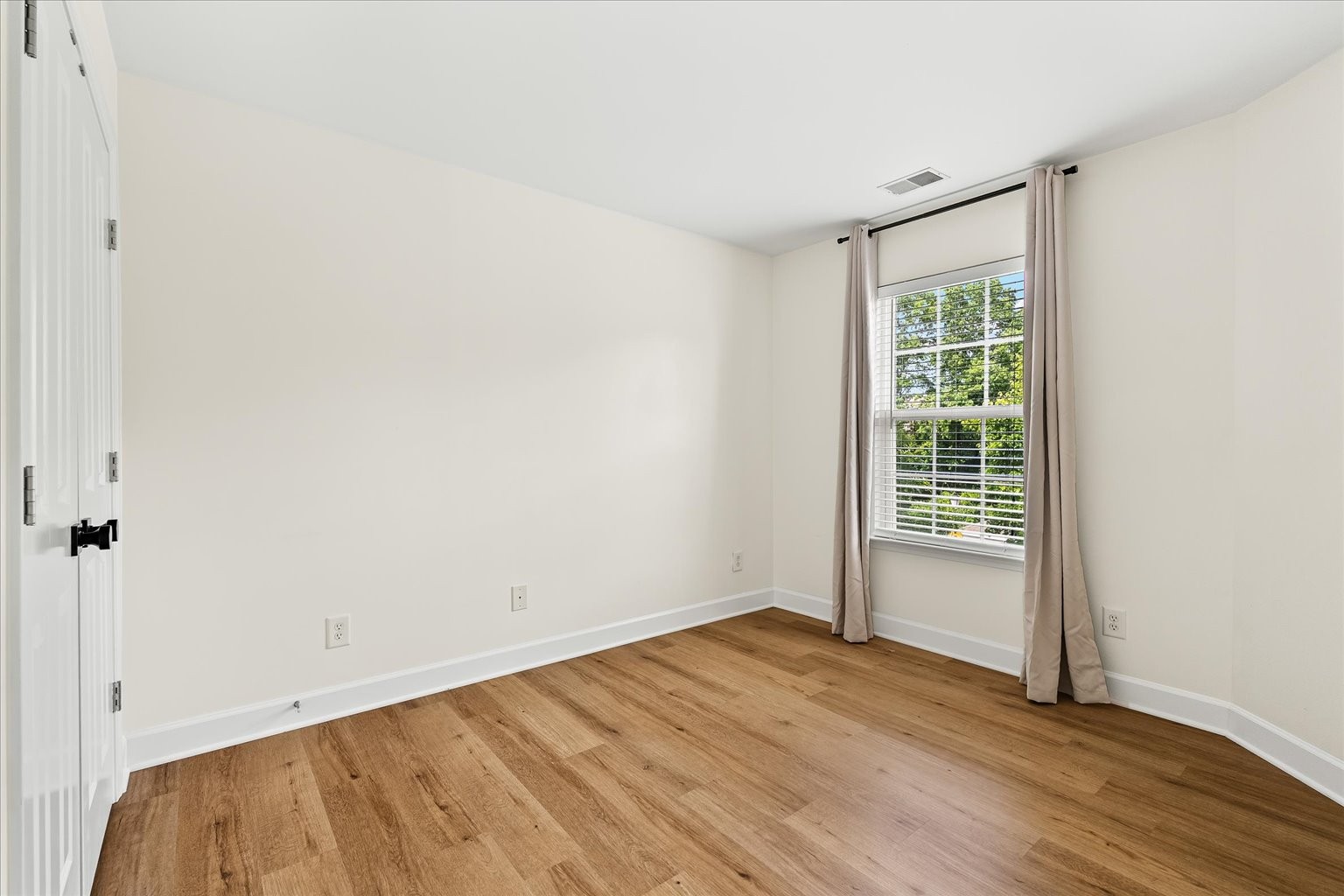 6963 Sunnywood Dr Property Photo 20