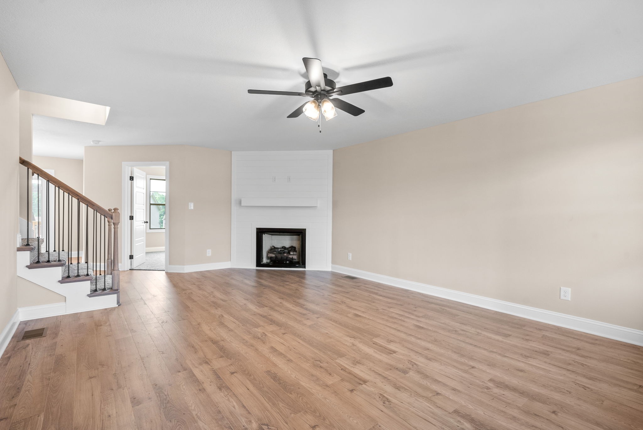 209 Cardinal Creek Property Photo 6