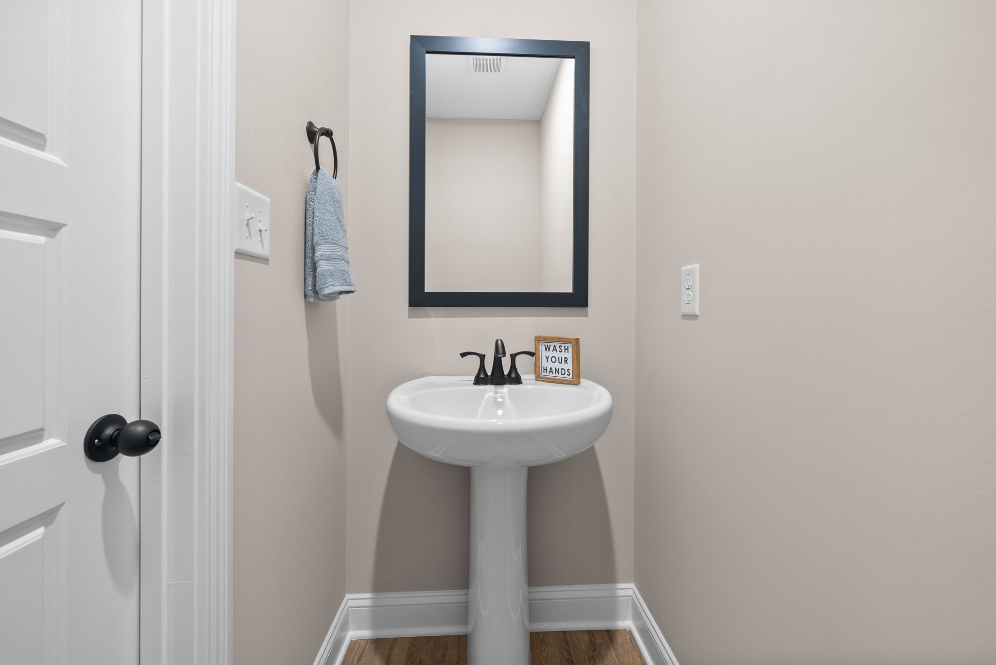 170 Anderson Pl Property Photo 18