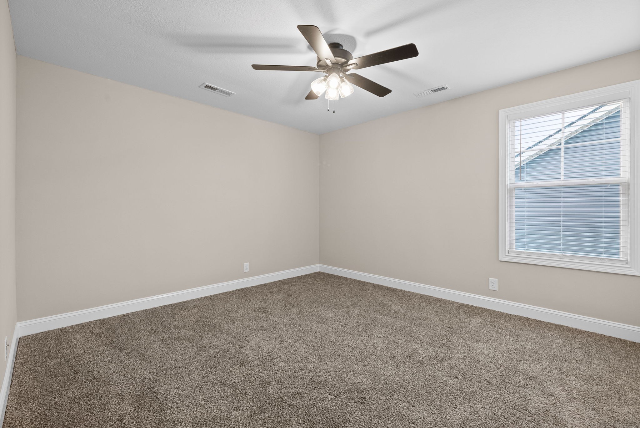 170 Anderson Pl Property Photo 33