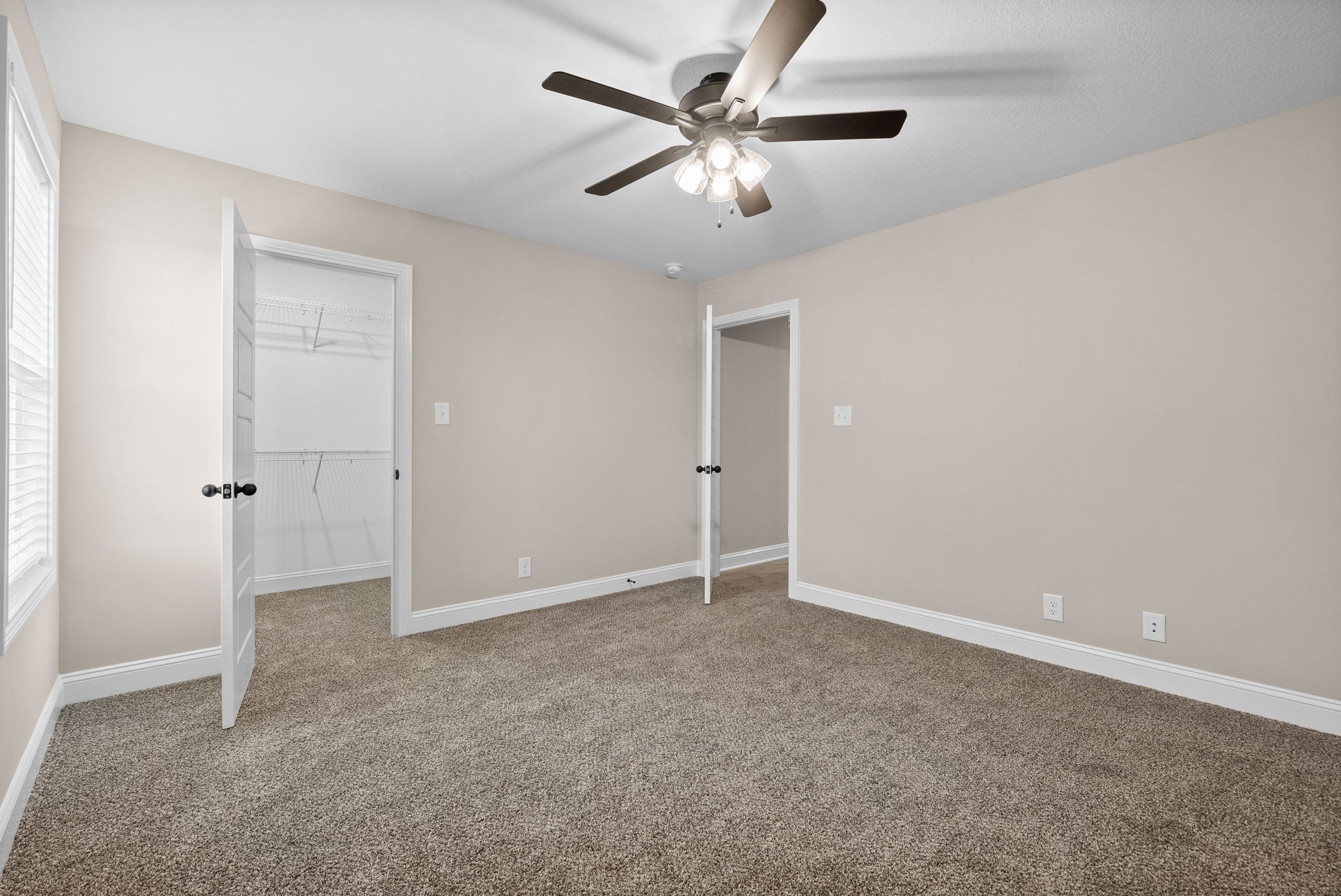 170 Anderson Pl Property Photo 34
