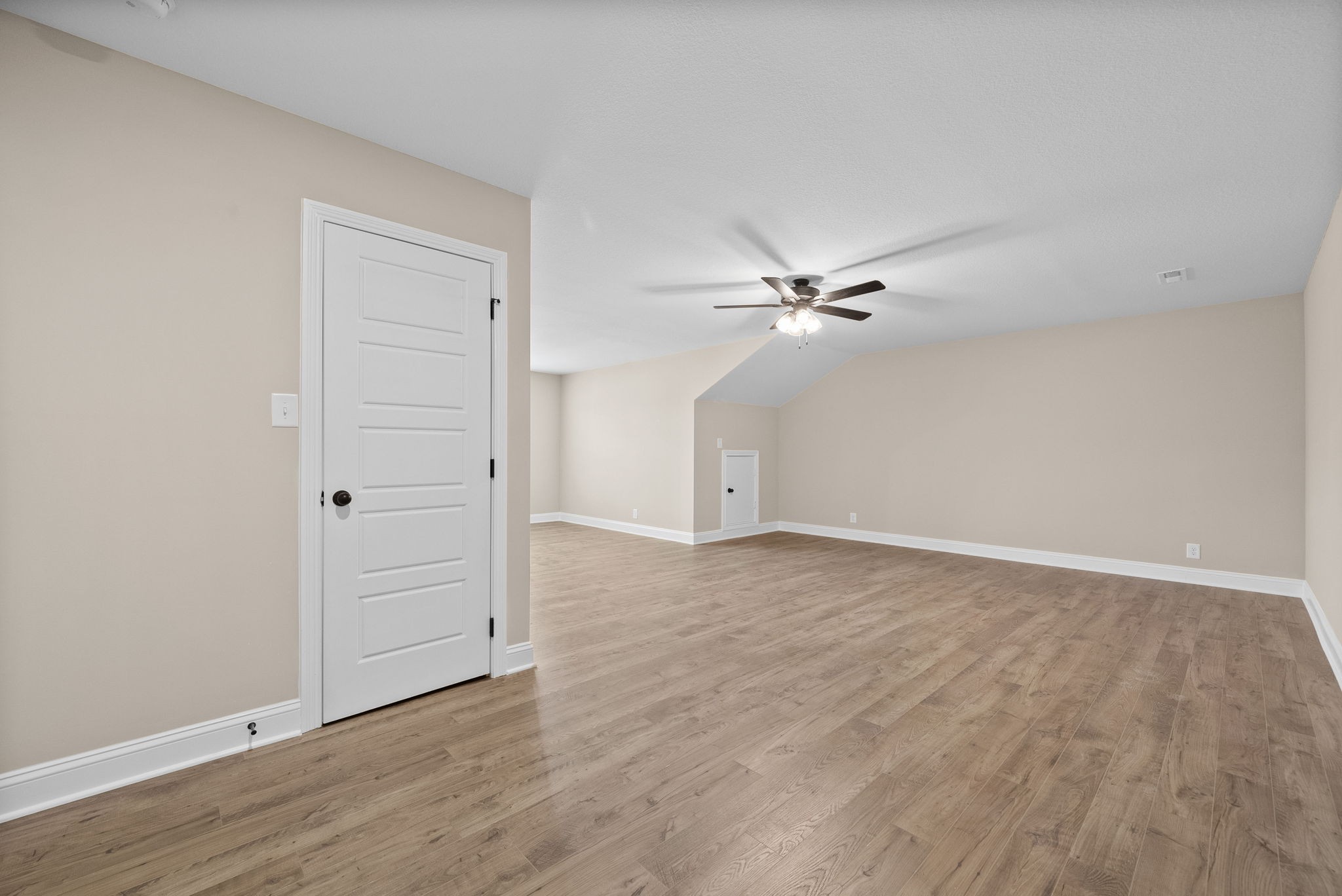 170 Anderson Pl Property Photo 35