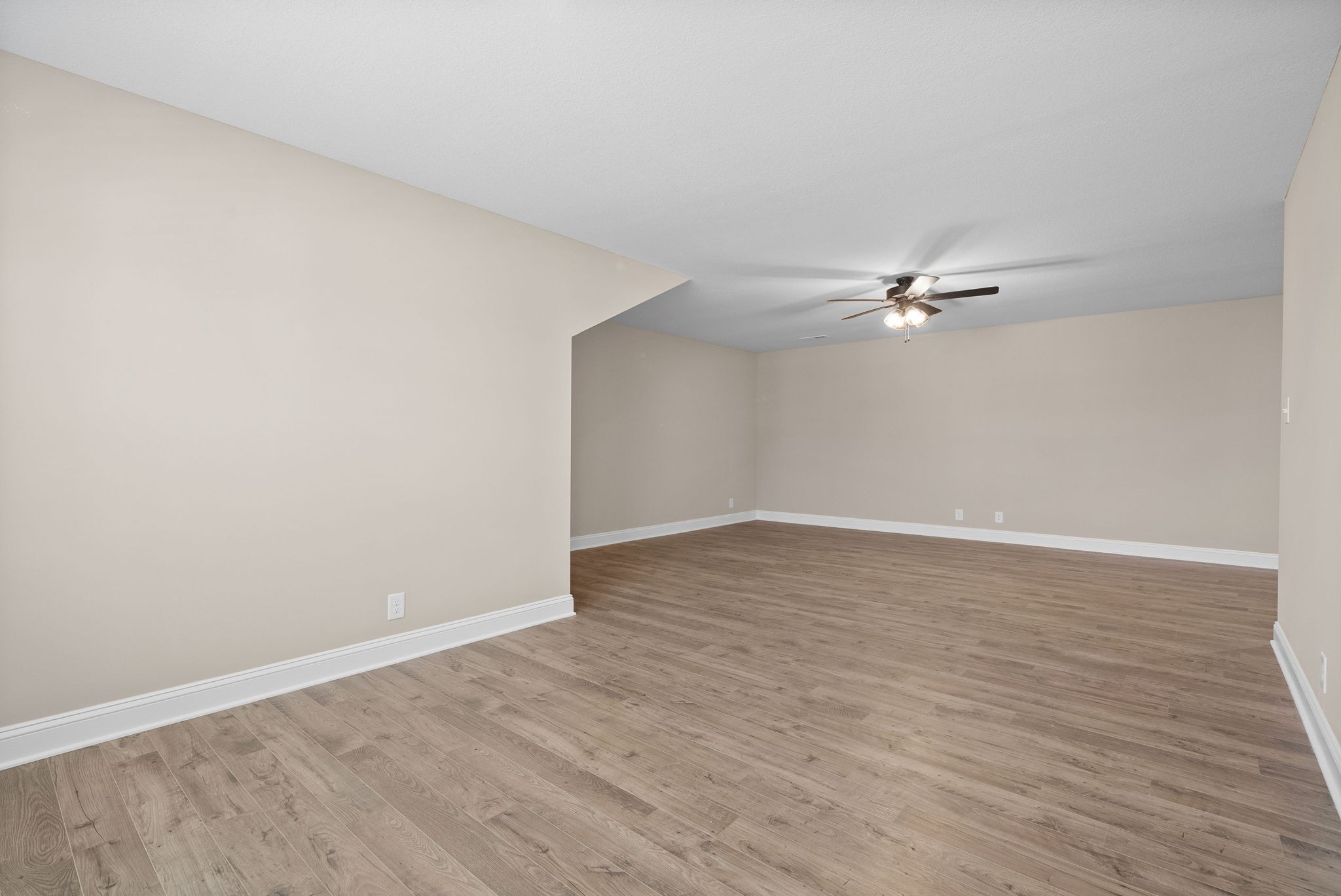170 Anderson Pl Property Photo 37