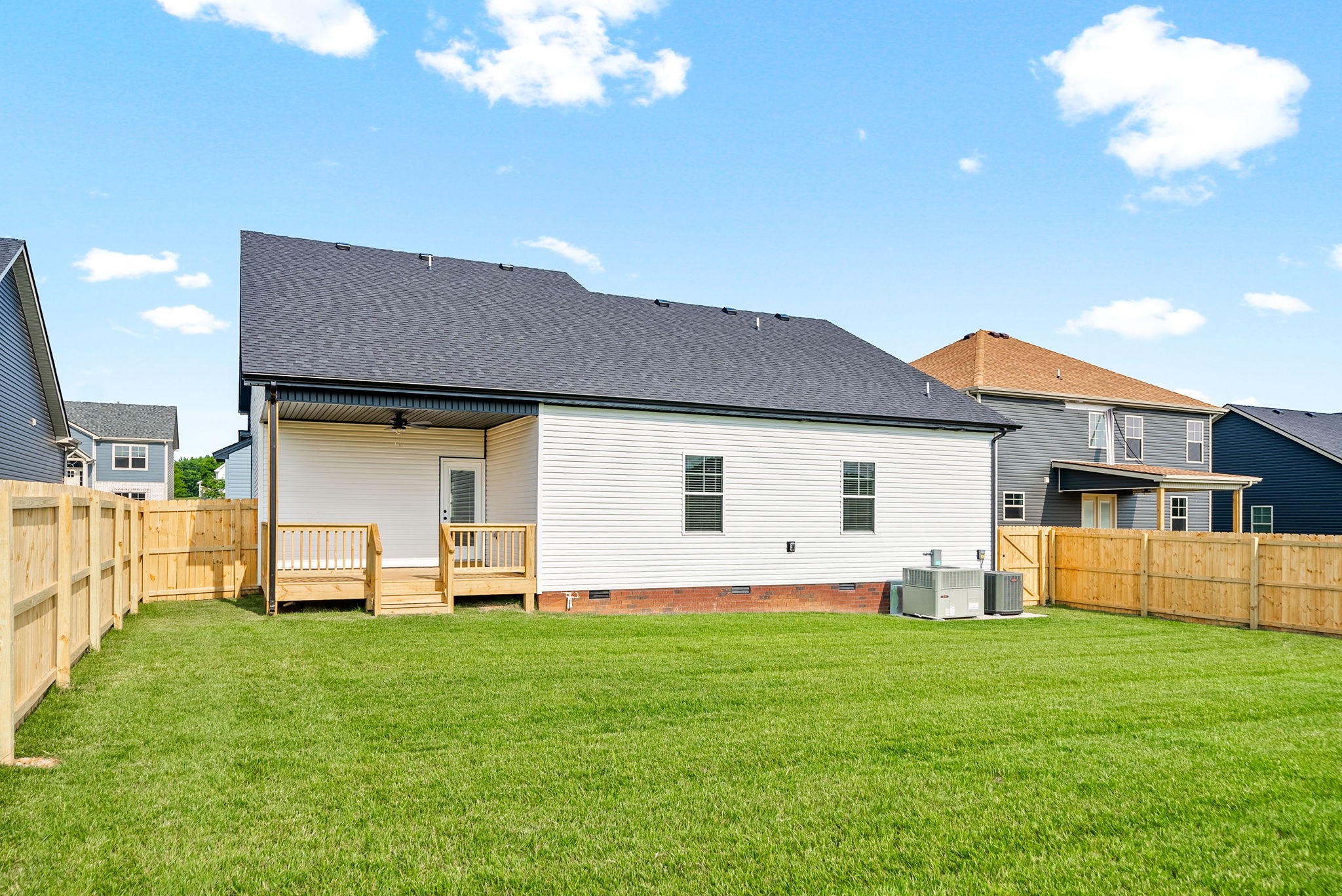 170 Anderson Pl Property Photo 44