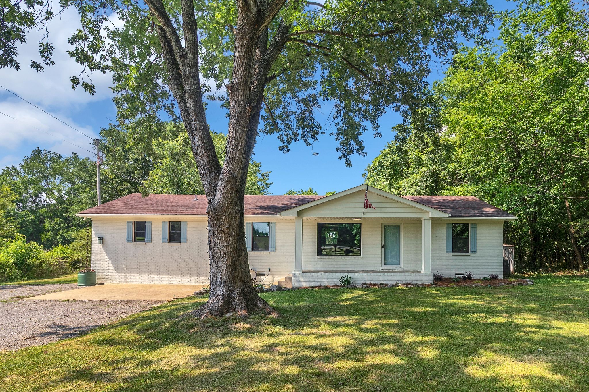 1441 Compton Rd Property Photo