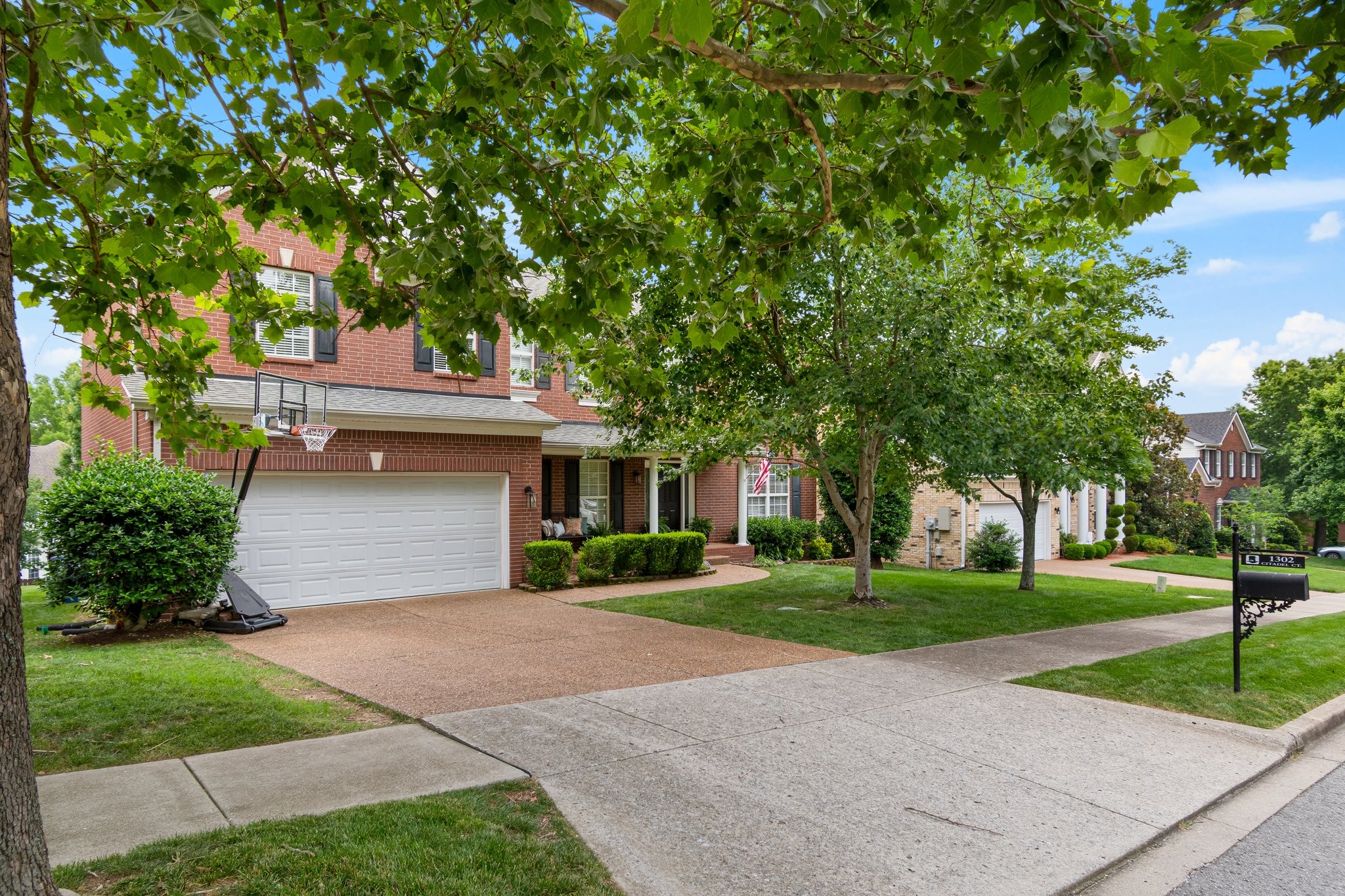 1302 Citadel Ct Property Photo 4