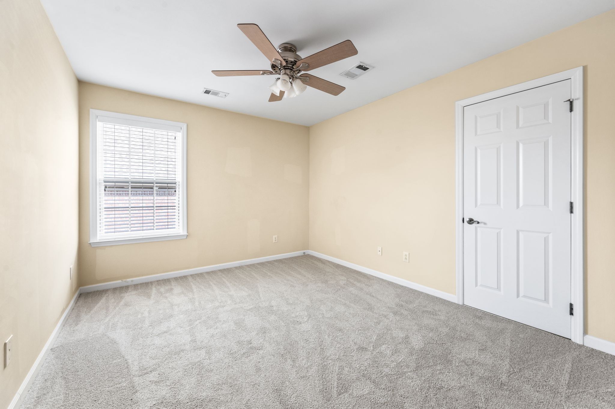 8825 Caswick Ct Property Photo 29