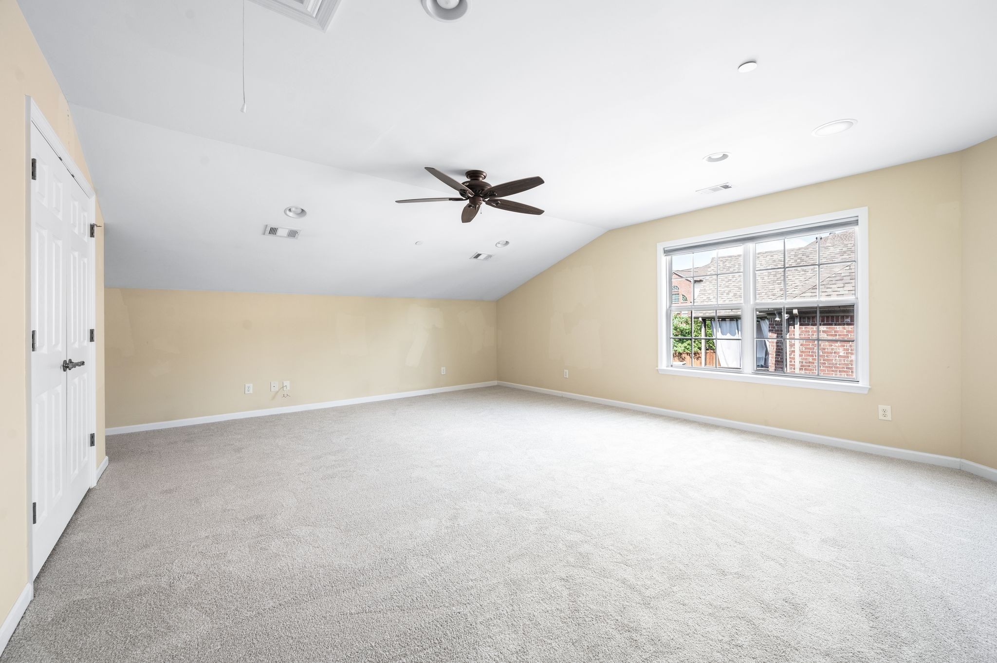 8825 Caswick Ct Property Photo 31