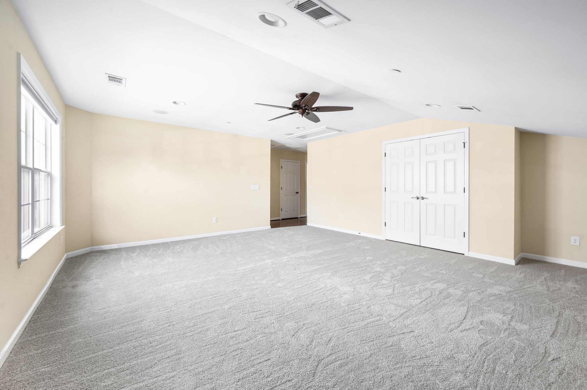 8825 Caswick Ct Property Photo 32