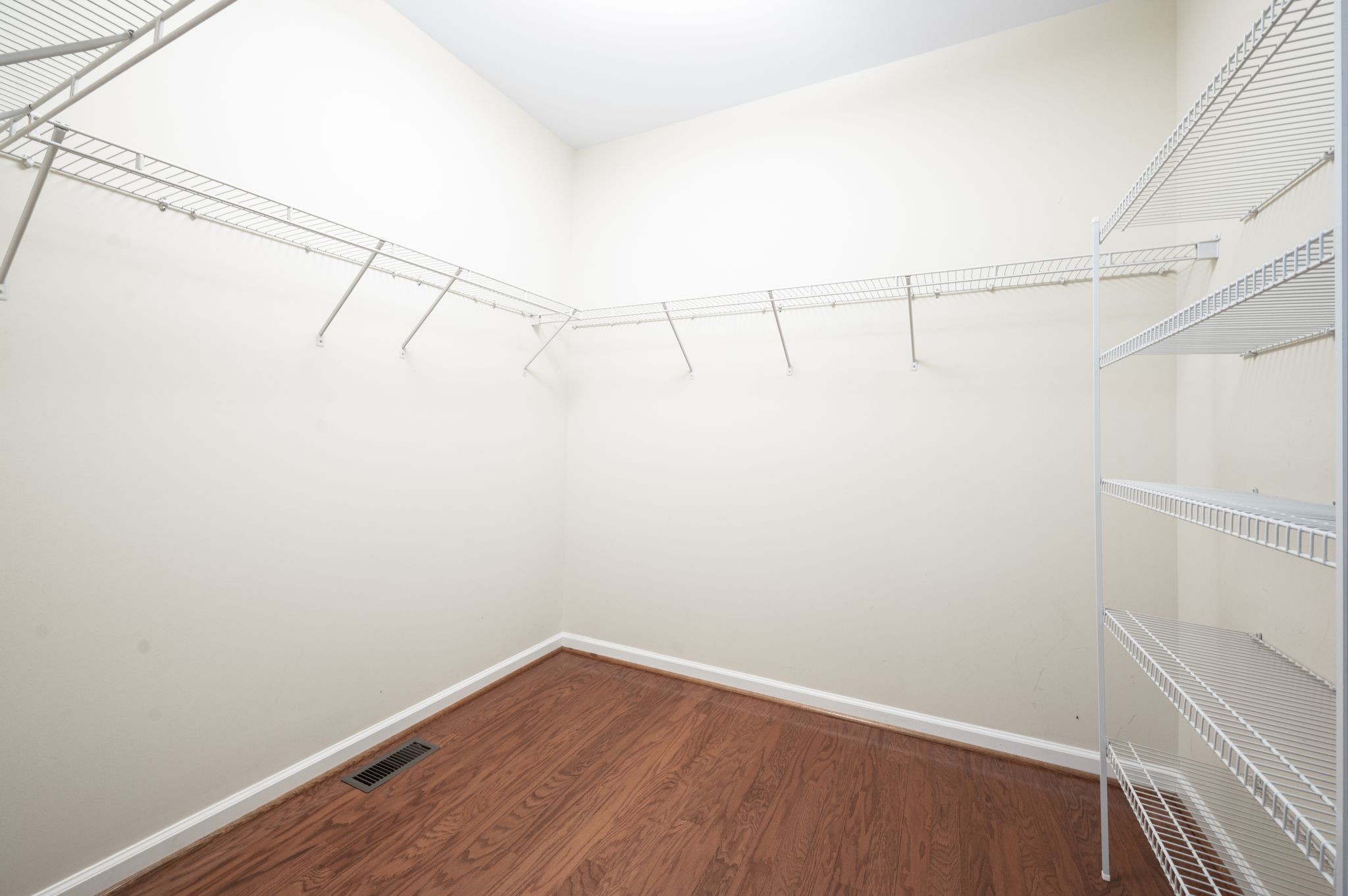 8825 Caswick Ct Property Photo 34
