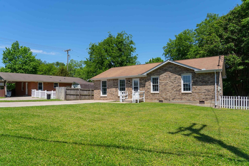 505 Savely Dr Property Photo 5