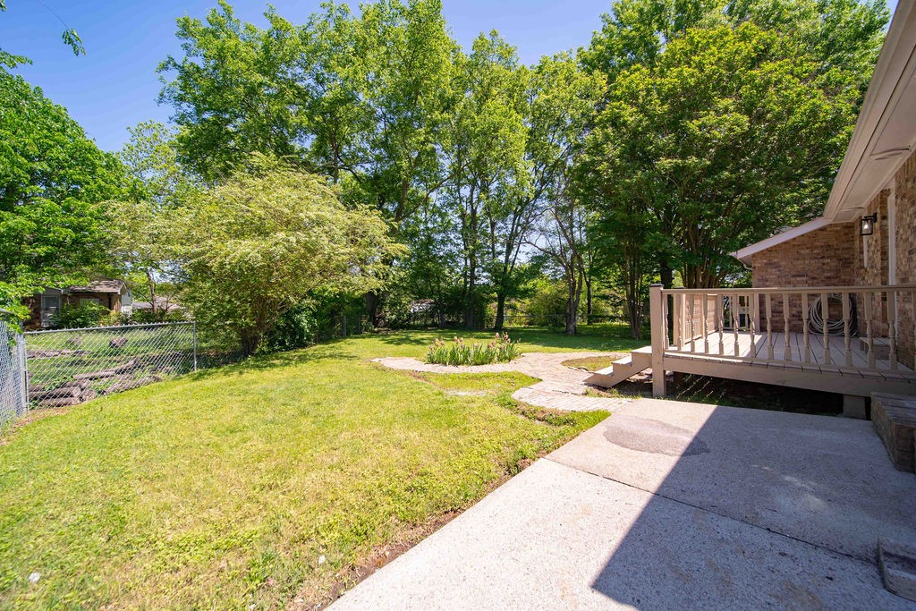 505 Savely Dr Property Photo 13