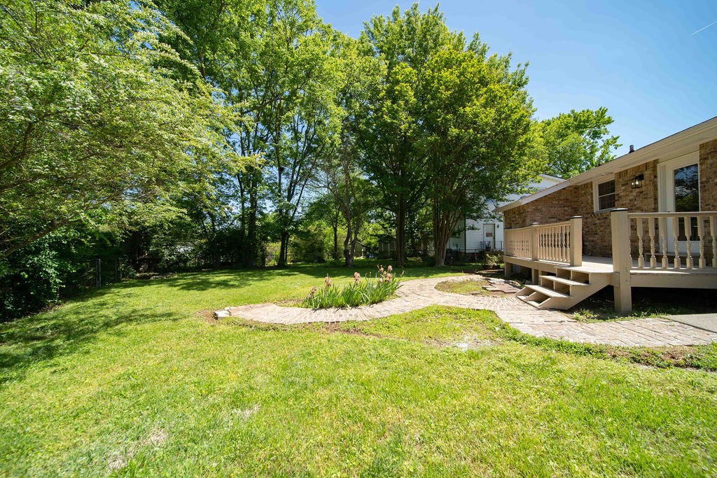 505 Savely Dr Property Photo 14