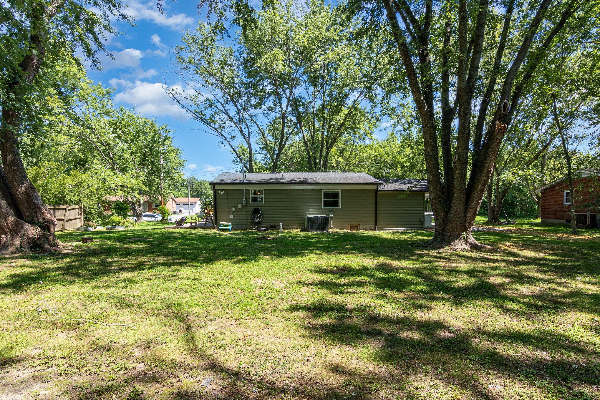 349 Dawn Dr Property Photo 29